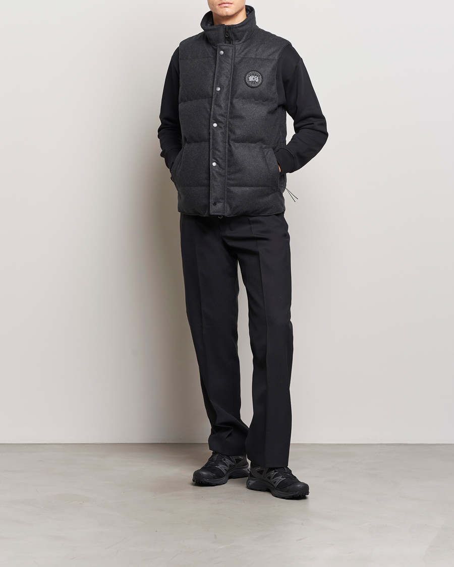 Mies | Takit | Canada Goose Black Label | Canada Goose Garson Wool Vest Carbon Melange