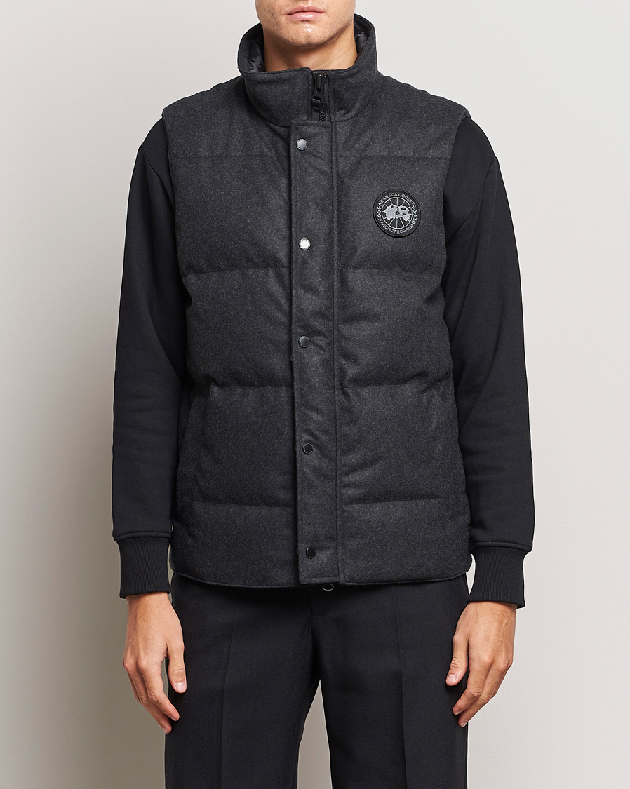 Mies | Takit | Canada Goose Black Label | Canada Goose Garson Wool Vest Carbon Melange