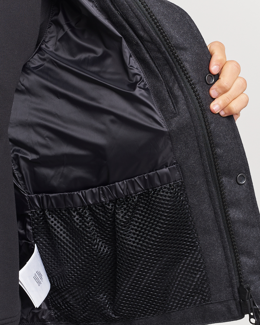 Mies | Takit | Canada Goose Black Label | Canada Goose Garson Wool Vest Carbon Melange