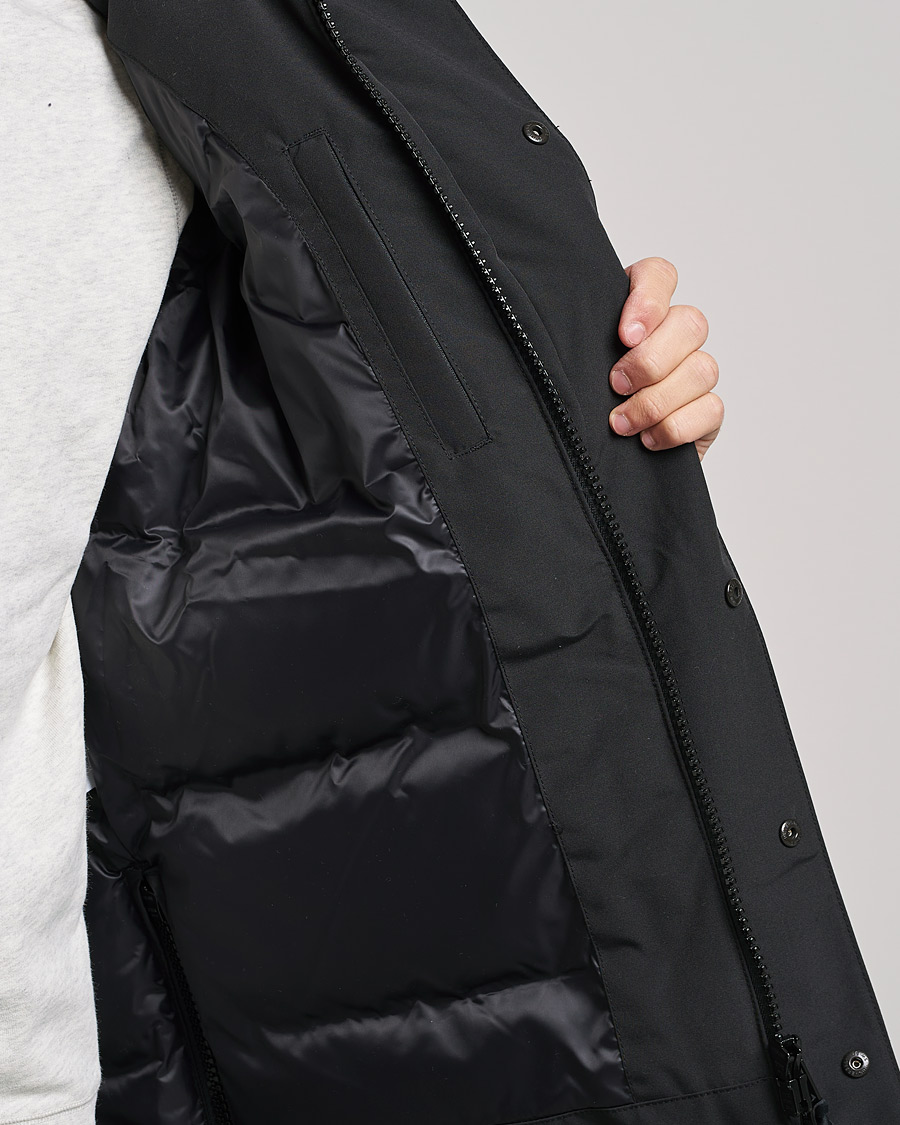 Mies | Takit | Canada Goose Black Label | Maitland Parka Black