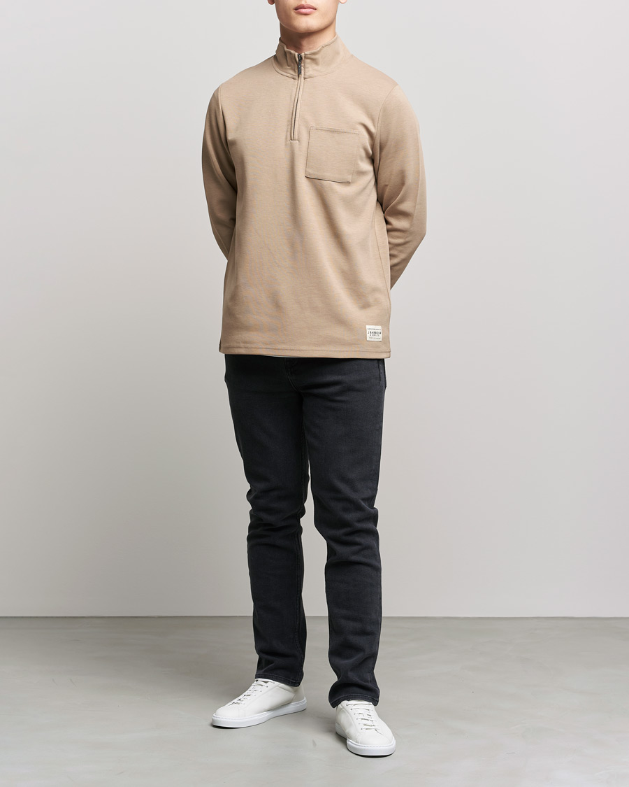 Mies | Puserot | Barbour Lifestyle | Broughton Cotton Half Zip Military Brown
