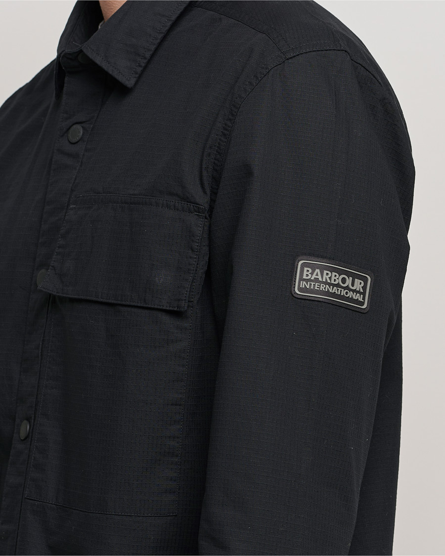 Mies | Kauluspaidat | Barbour International | Battery Overshirt Black