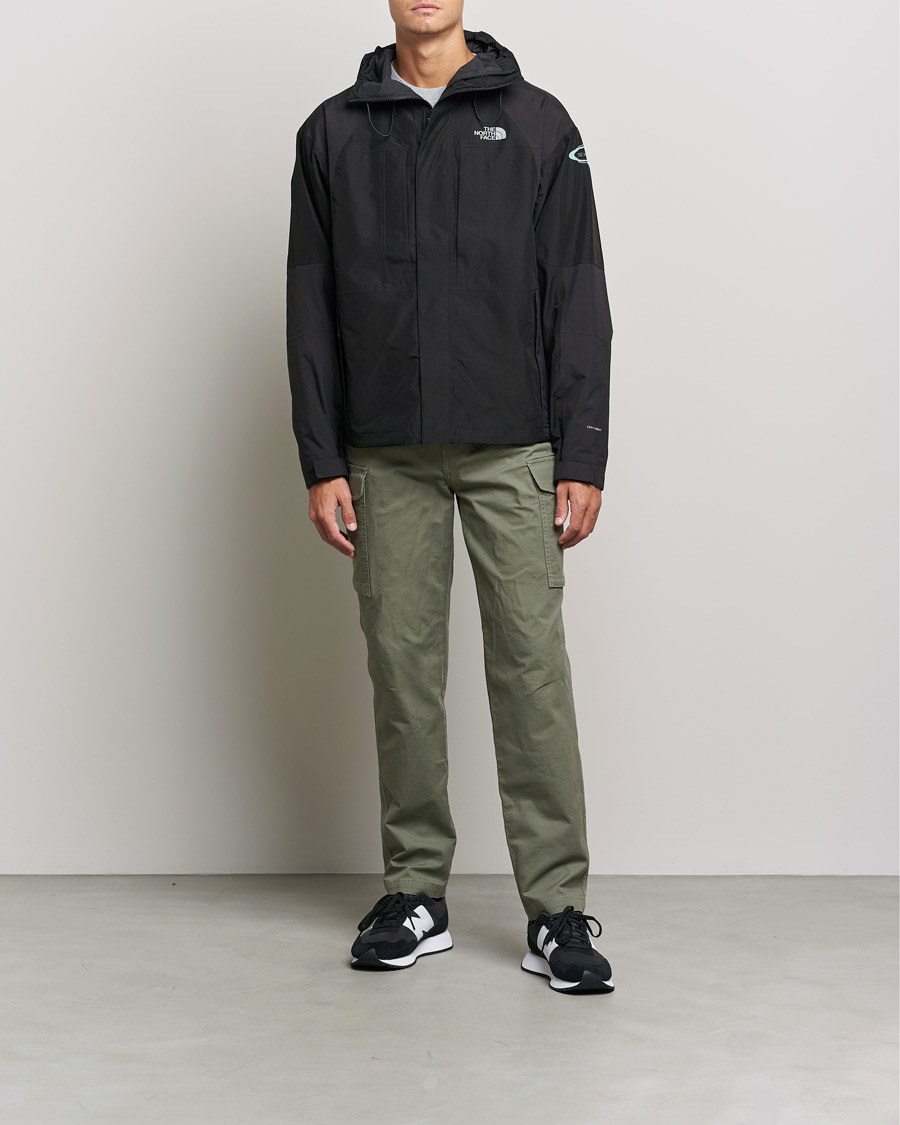 Mies | Takit | The North Face | 2000 Mountain Shell Jacket Black
