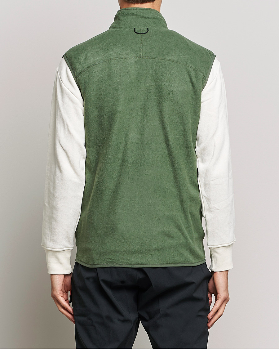 Mies | Puserot | The North Face | 100 Glacier Vest Thyme Green