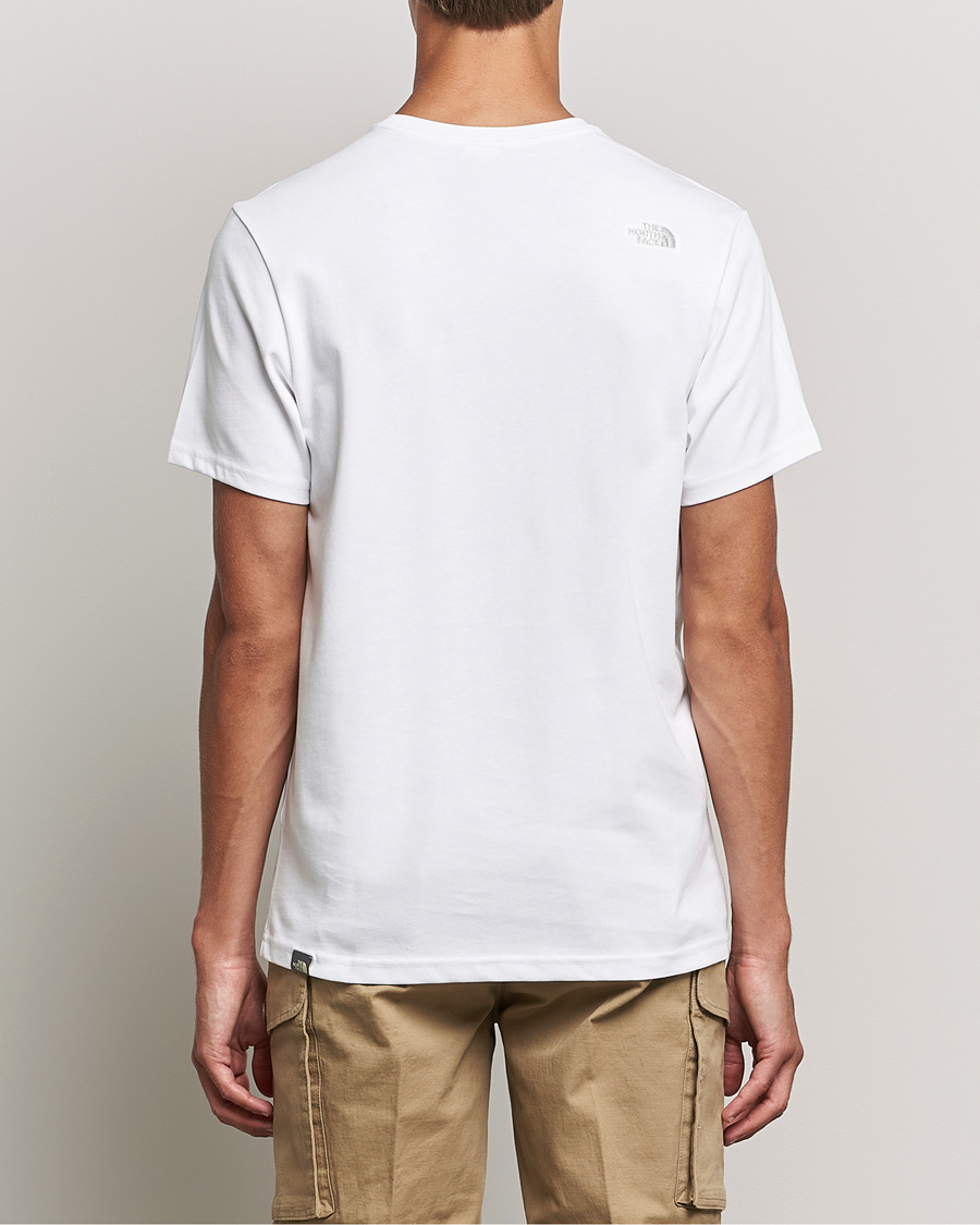 Mies | T-paidat | The North Face | Premium Simple Logo Tee White