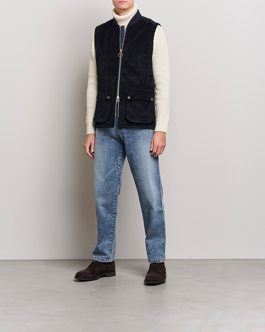 Mies |  | Barbour White Label | Westmorland Cord Gilet Navy