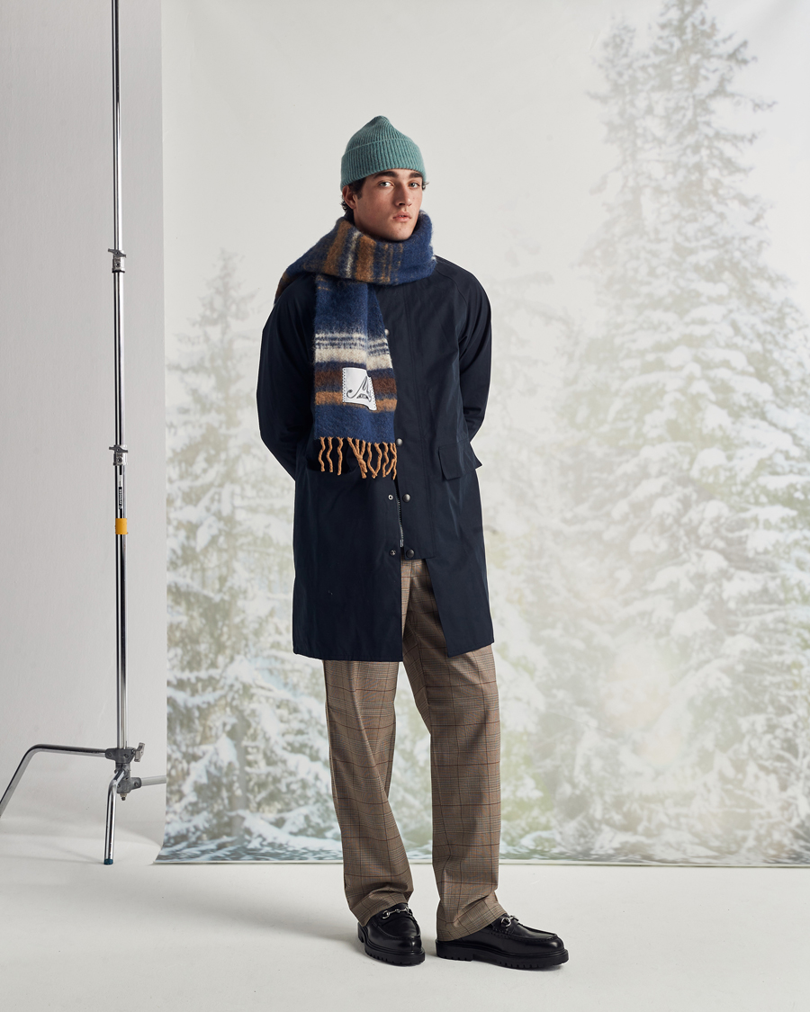 Mies | Takit | Barbour White Label | Waterproof Slim Burghley Jacket Navy