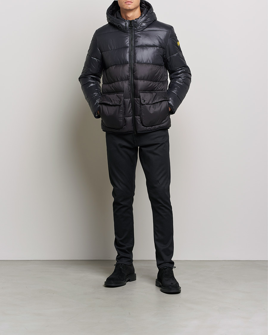 Mies | Takit | Barbour International | Balfour Hooded Quilted Jacket Black