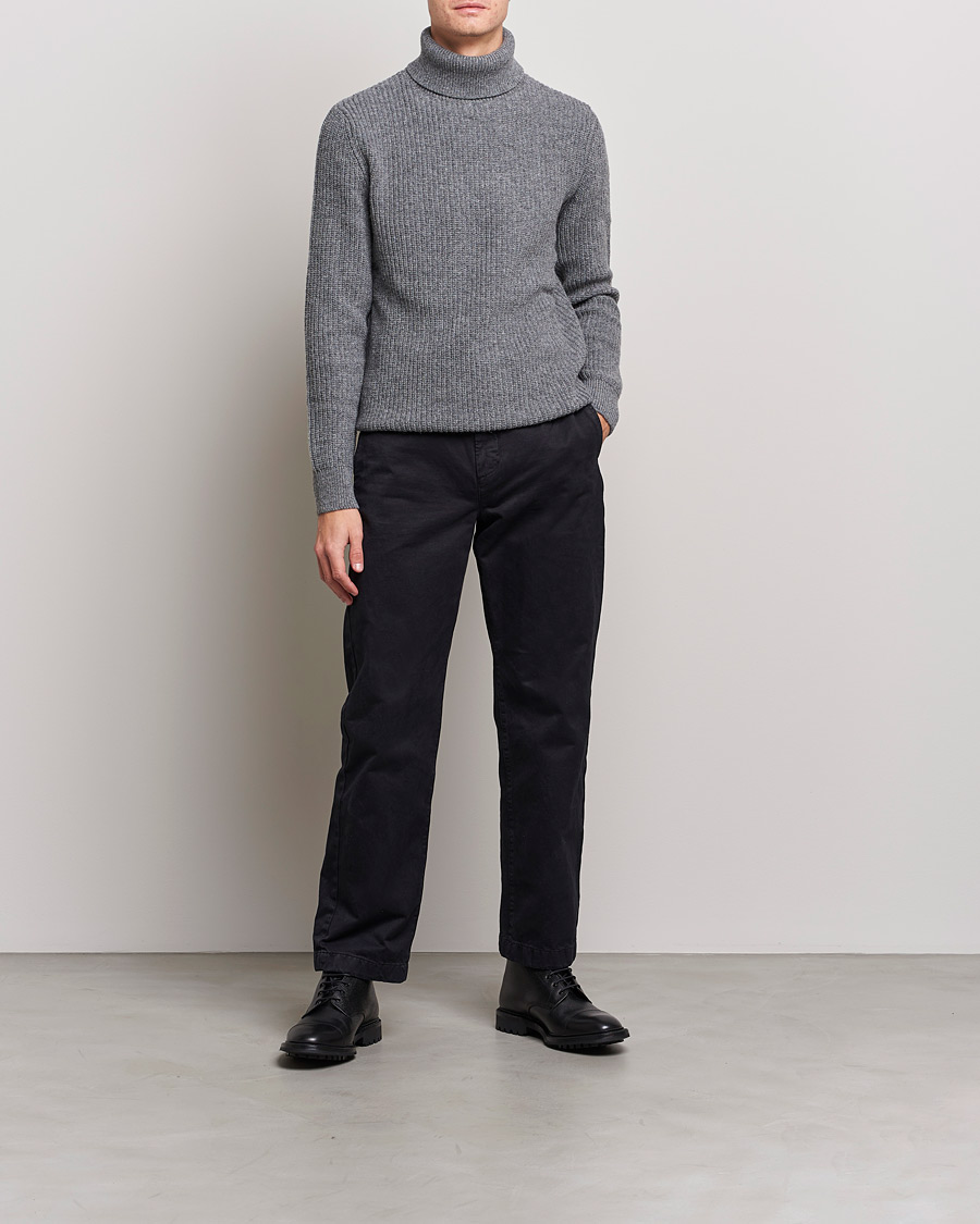 Mies | Puserot | Barbour International | Knitted Rollneck Antrachite