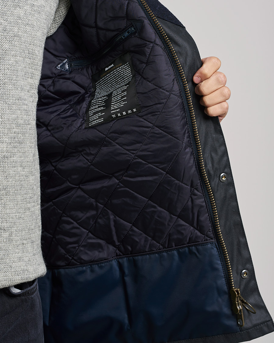 Mies | Takit | Barbour Lifestyle | Hereford Wax Jacket Navy