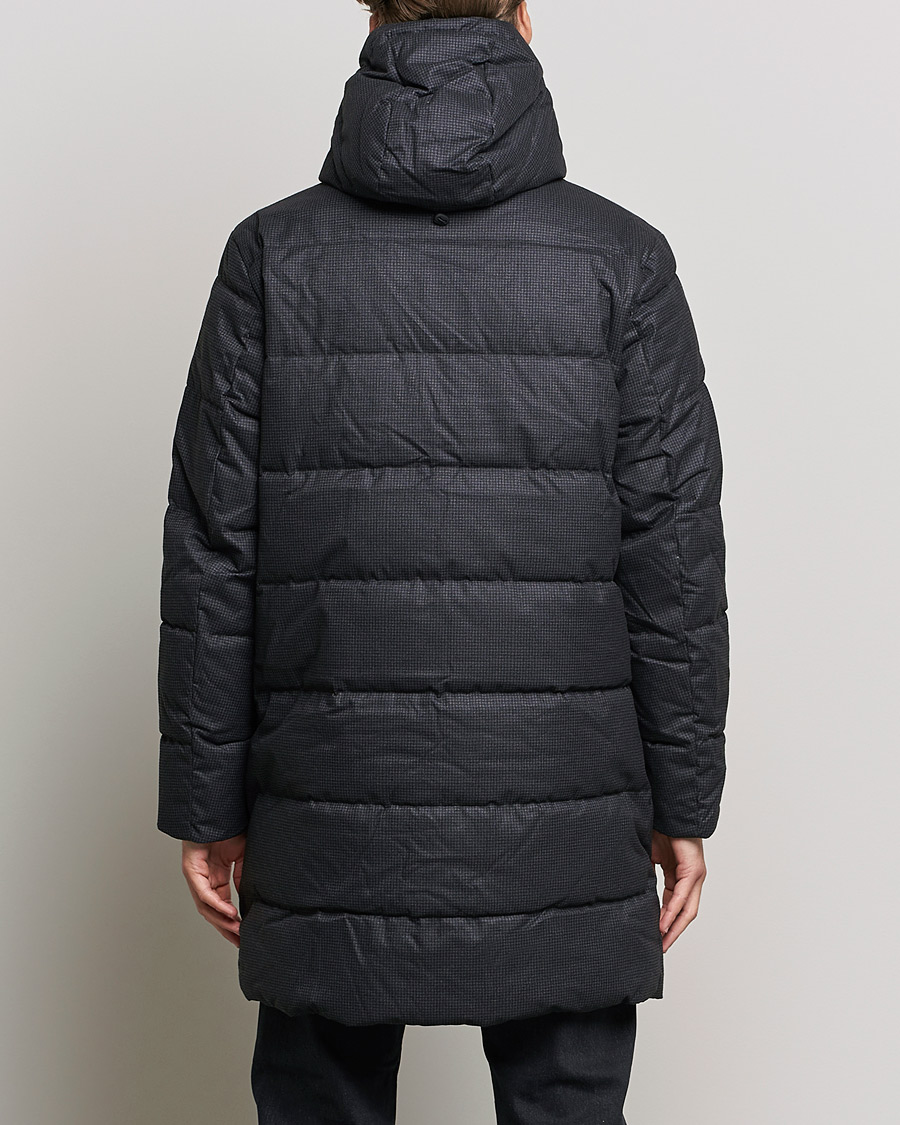 Mies | Takit | Barbour Lifestyle | Hoxley Baffle Parka Charcoal