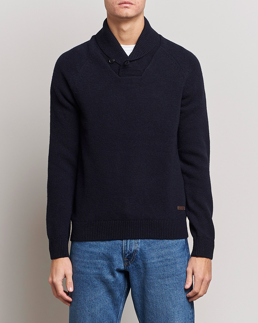 Mies | Puserot | Barbour Lifestyle | Gurnard Dock Shawl Knitted Sweater Navy