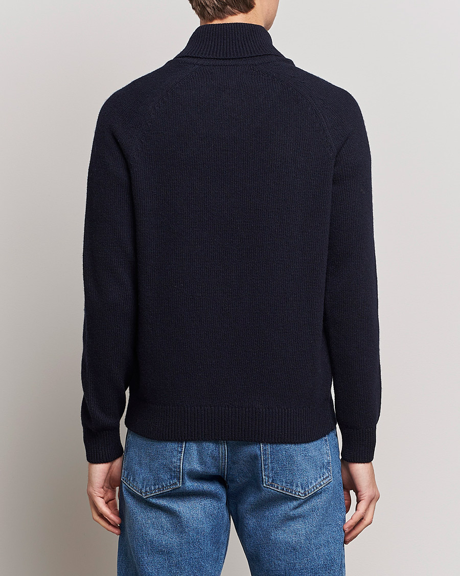 Mies | Puserot | Barbour Lifestyle | Gurnard Dock Shawl Knitted Sweater Navy
