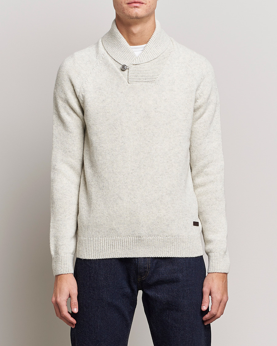 Mies | Best of British | Barbour Lifestyle | Gurnard Dock Shawl Knitted Sweater Whisper White