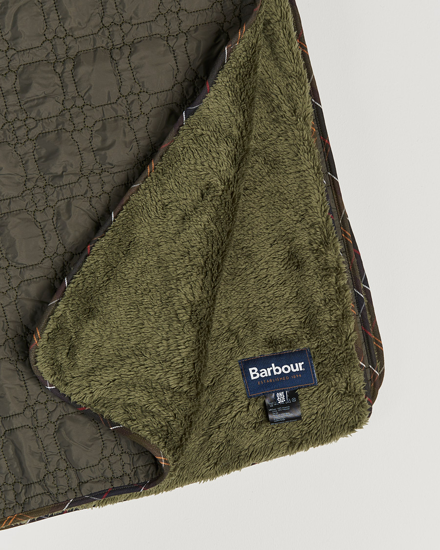 Mies | Barbour Lifestyle Dogbone Quilted Blanket Olive | Barbour Lifestyle | Dogbone Quilted Blanket Olive