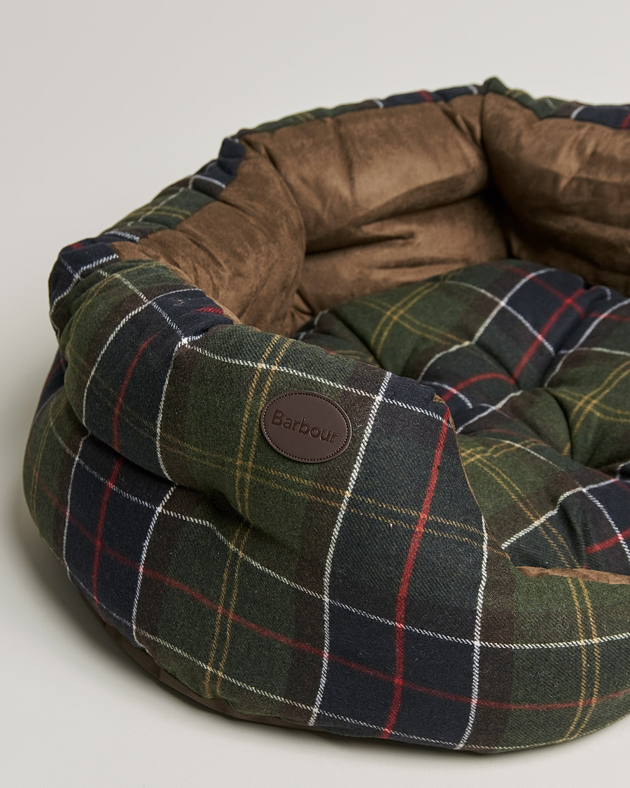 Mies | Barbour Lifestyle Luxury Dog Bed 30' Classic Tartan | Barbour Lifestyle | Luxury Dog Bed 30' Classic Tartan