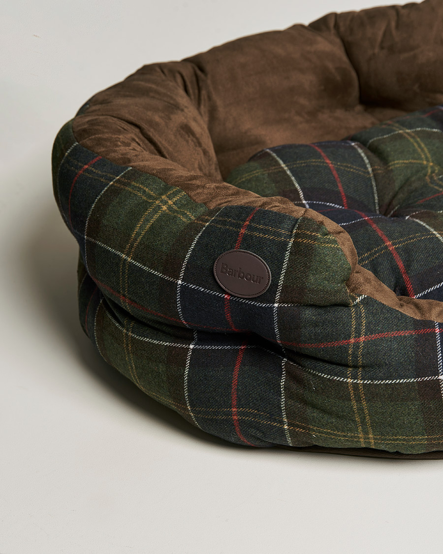 Mies | Barbour Lifestyle Luxury Dog Bed 35' Classic Tartan | Barbour Lifestyle | Luxury Dog Bed 35' Classic Tartan