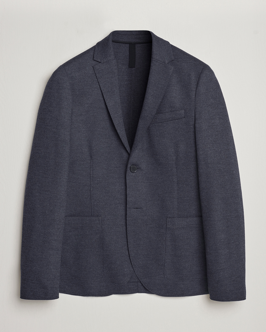 Mies | Pikkutakit | Harris Wharf London | Two Button Vented Superfine Merino Blazer Anthracite