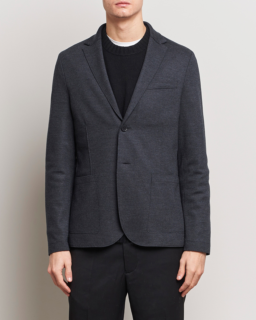 Mies | Pikkutakit | Harris Wharf London | Two Button Vented Superfine Merino Blazer Anthracite