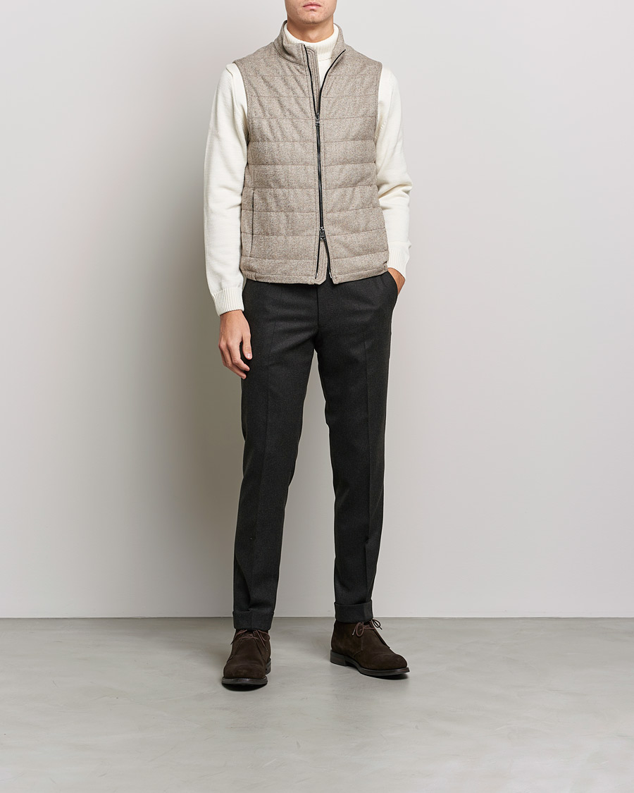 Mies | Takit | Oscar Jacobson | Liner EVO Wool Herringbone Waistcoat Beige