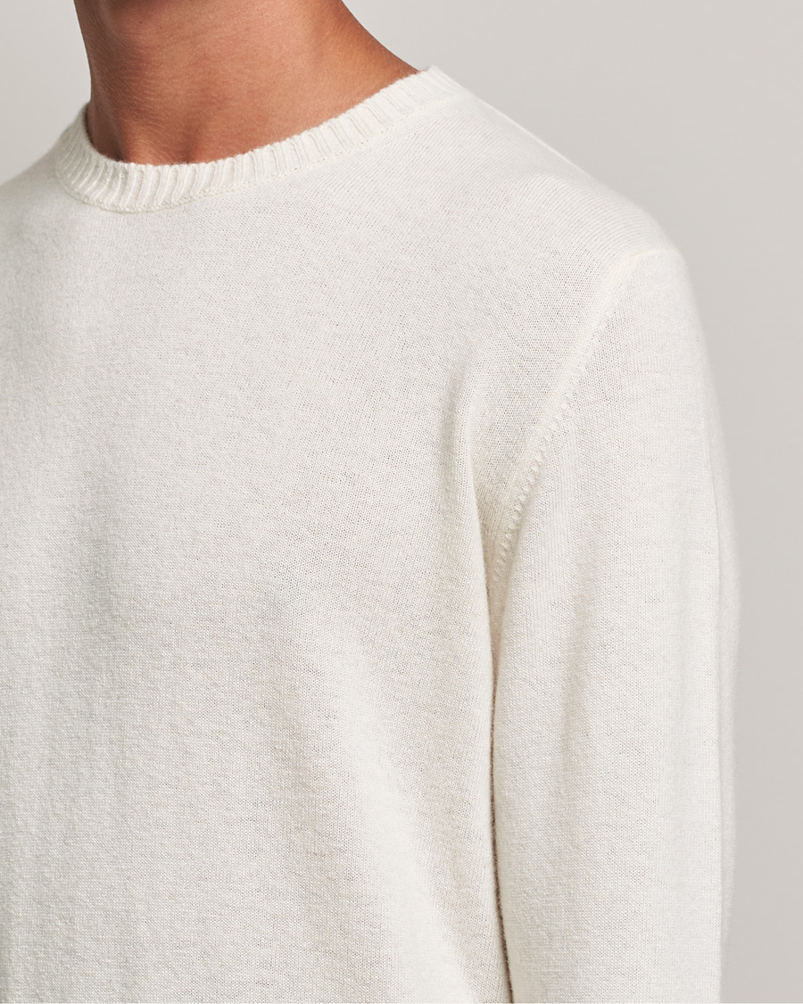 Mies | Puserot | Oscar Jacobson | Valter Wool/Cashmere Round Neck Creme