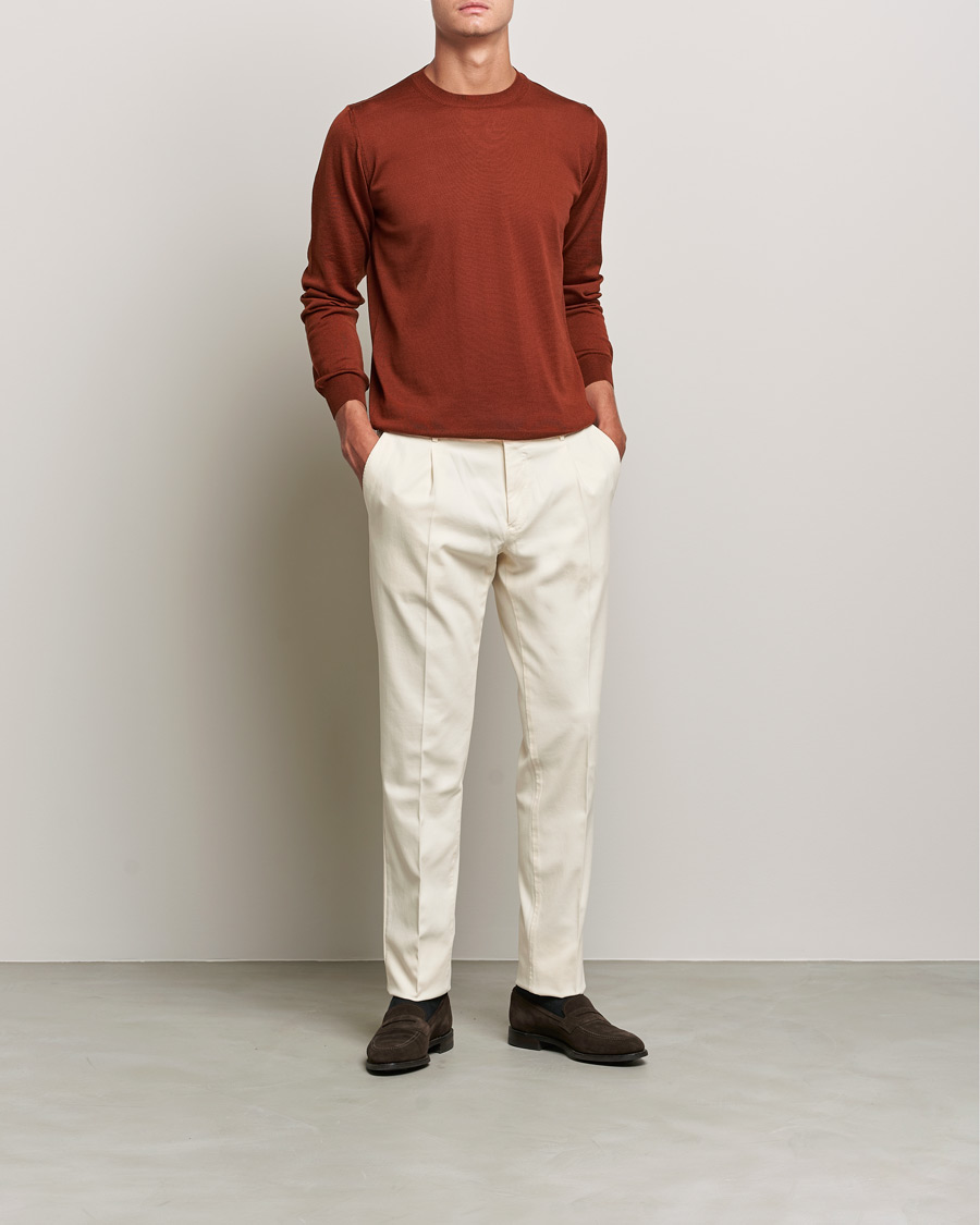 Mies | Puserot | Oscar Jacobson | Custer Extra Fine Merino Crew Neck Rust