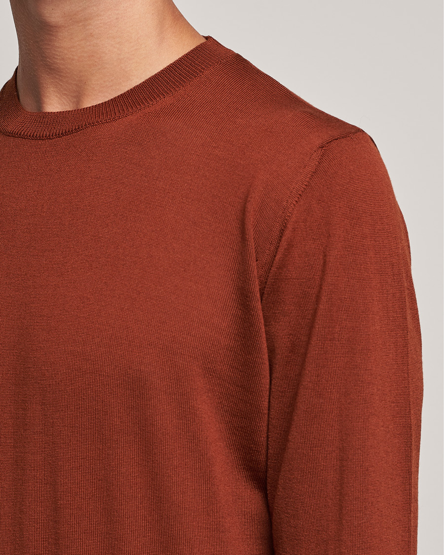 Mies | Puserot | Oscar Jacobson | Custer Extra Fine Merino Crew Neck Rust