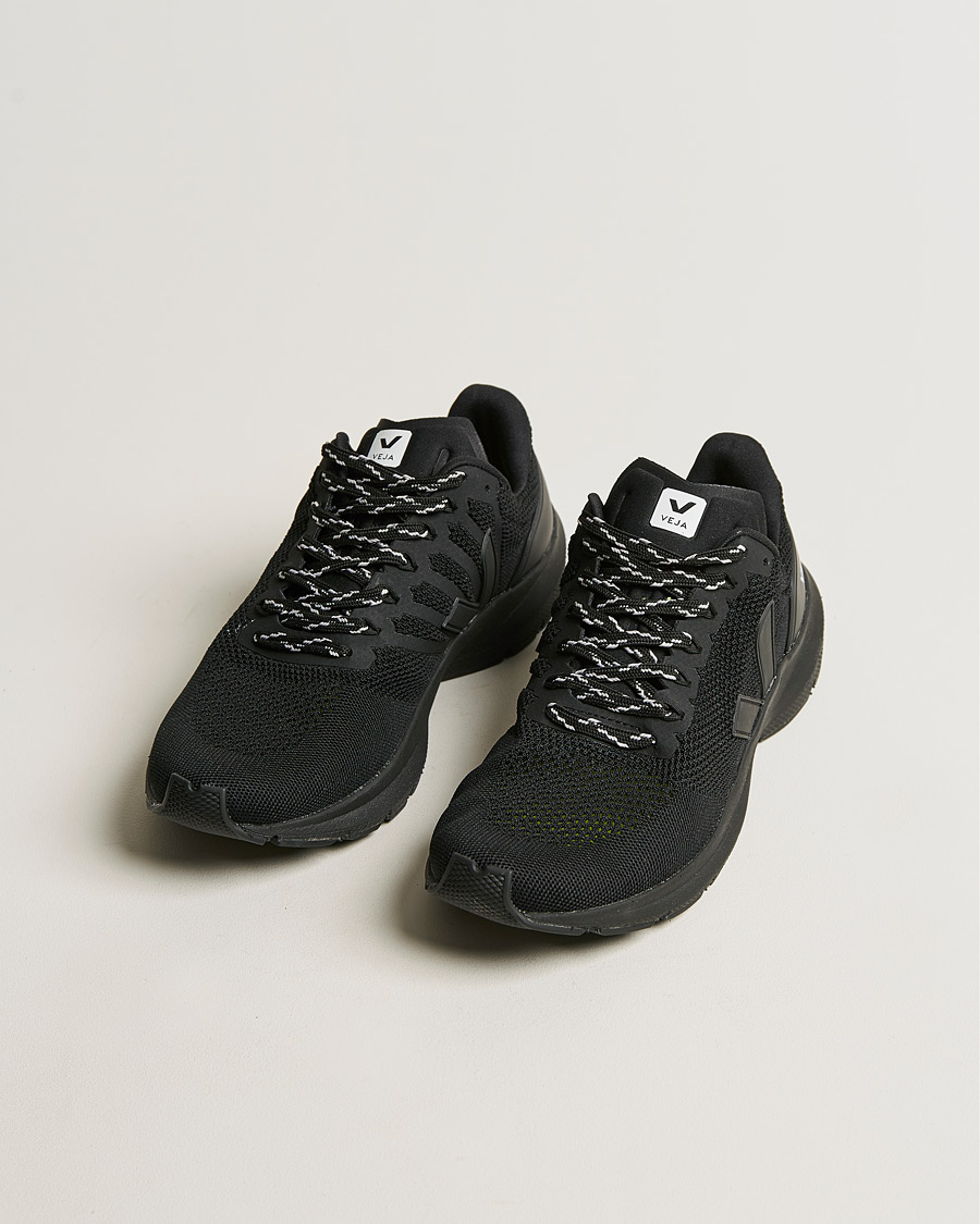 Mies | Veja Marlin V-Knit Running Sneaker Full Black | Veja | Marlin V-Knit Running Sneaker Full Black