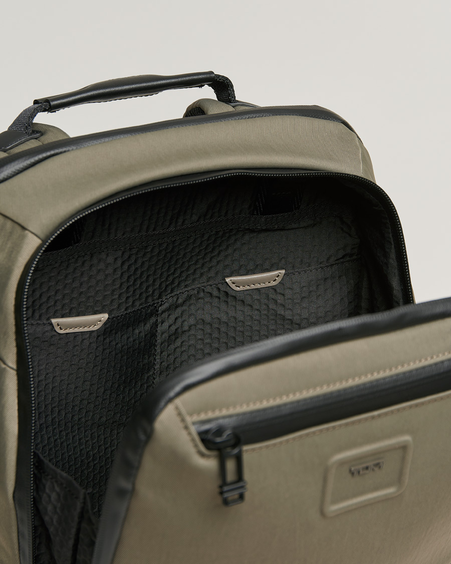 Mies | TUMI Alpha Bravo Dynamic Backpack Sand | TUMI | Alpha Bravo Dynamic Backpack Sand