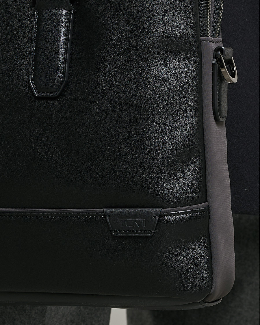 Mies | TUMI Harrison Sycamore Slim Brief Black/Iron | TUMI | Harrison Sycamore Slim Brief Black/Iron