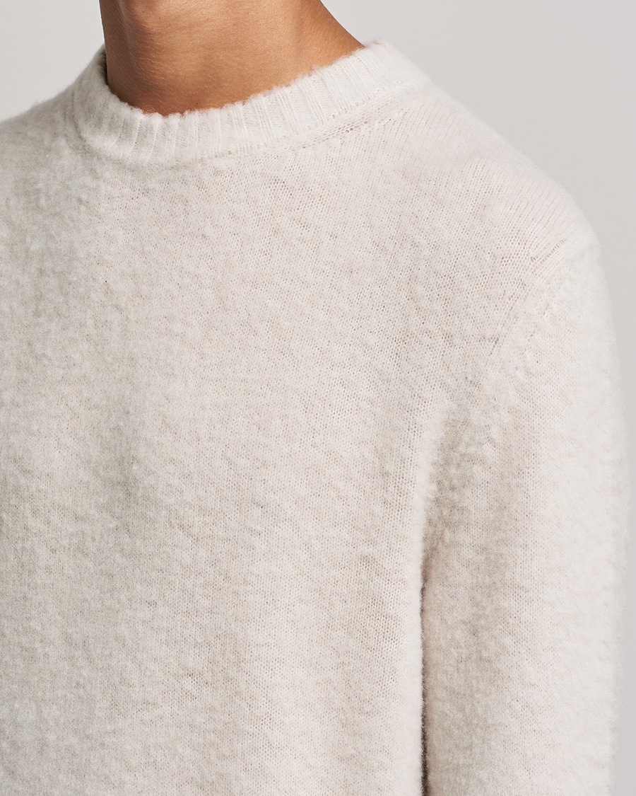 Mies | Puserot | Piacenza Cashmere | Brushed Wool Crew Neck Beige