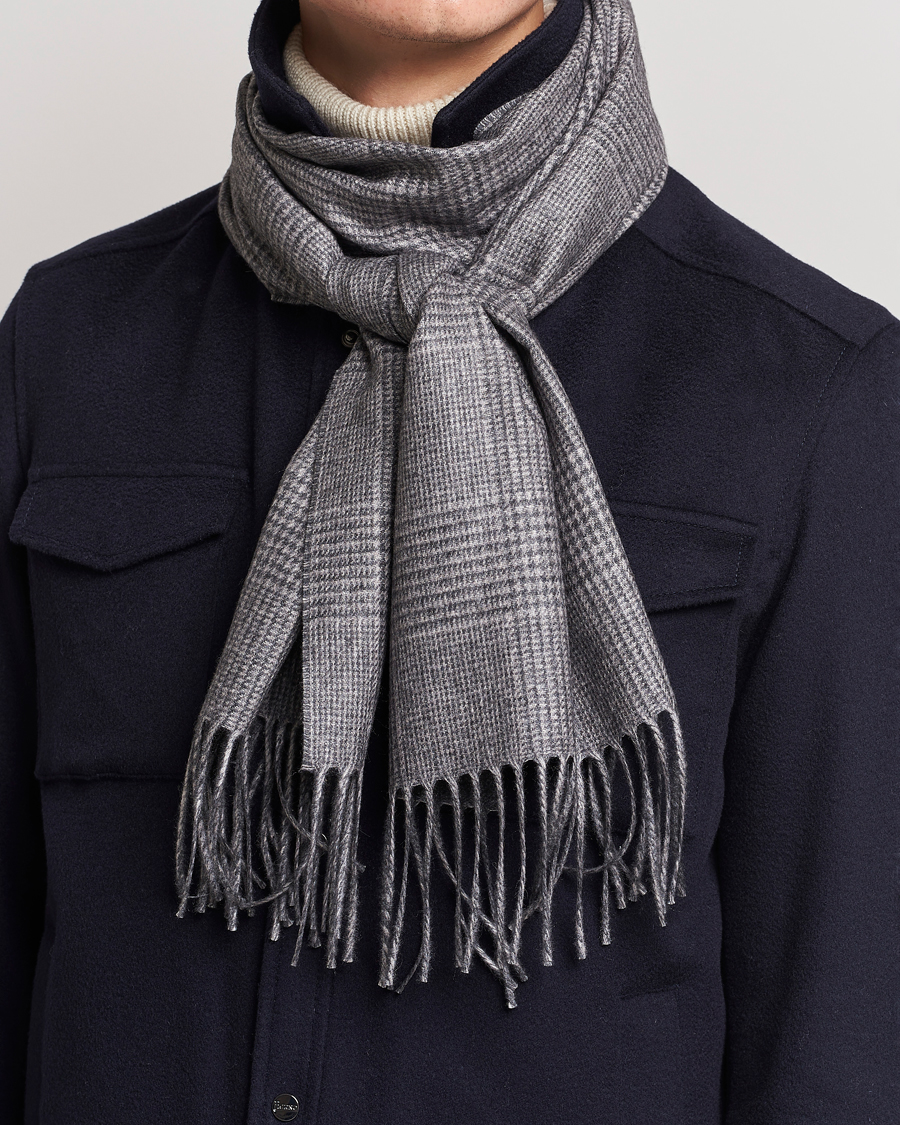 Mies | Piacenza Cashmere Cashmere/Silk Glencheck Scarf Light Grey | Piacenza Cashmere | Cashmere/Silk Glencheck Scarf Light Grey