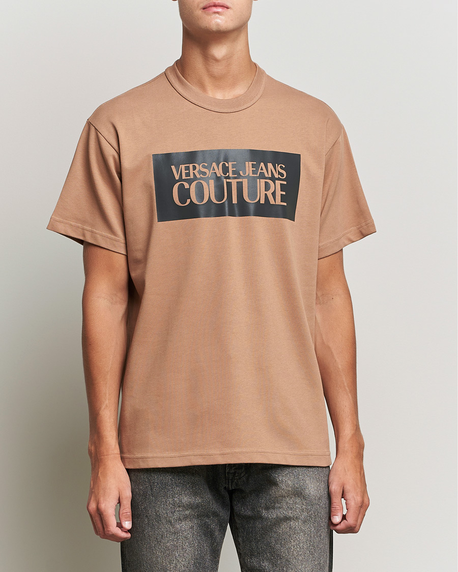 Mies |  | Versace Jeans Couture | Reflective Logo T-Shirt Sand