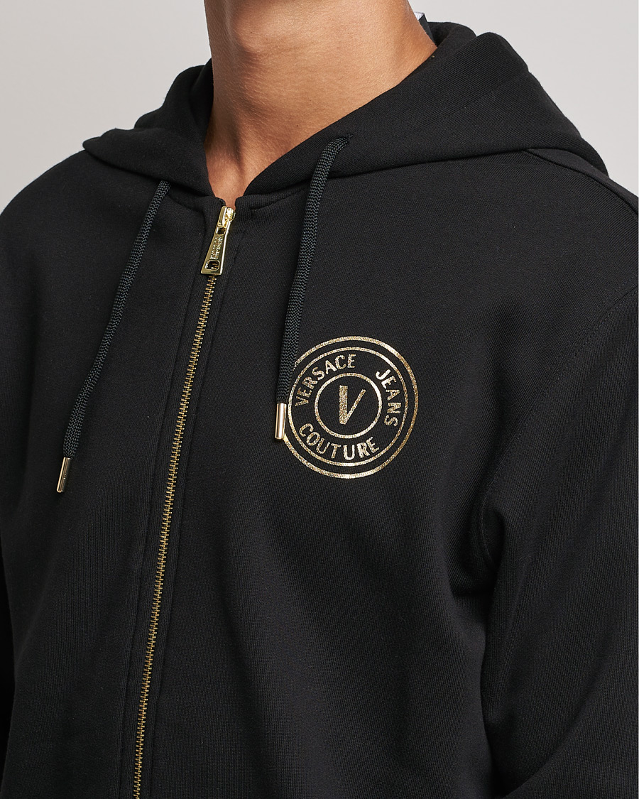 Mies | Puserot | Versace Jeans Couture | V Emblem Hoodie Black/Gold