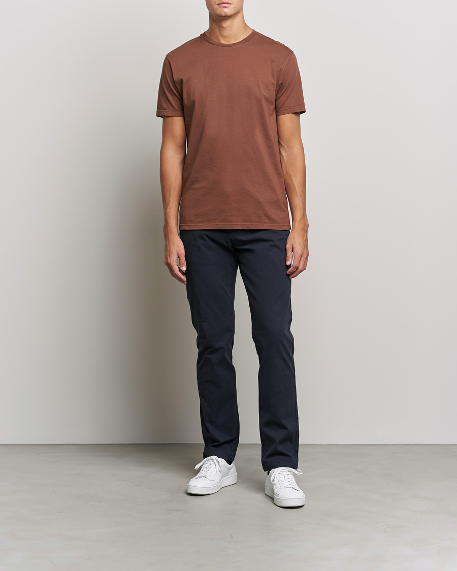Mies | Lyhythihaiset t-paidat | Colorful Standard | Classic Organic T-Shirt Cinnamon Brown