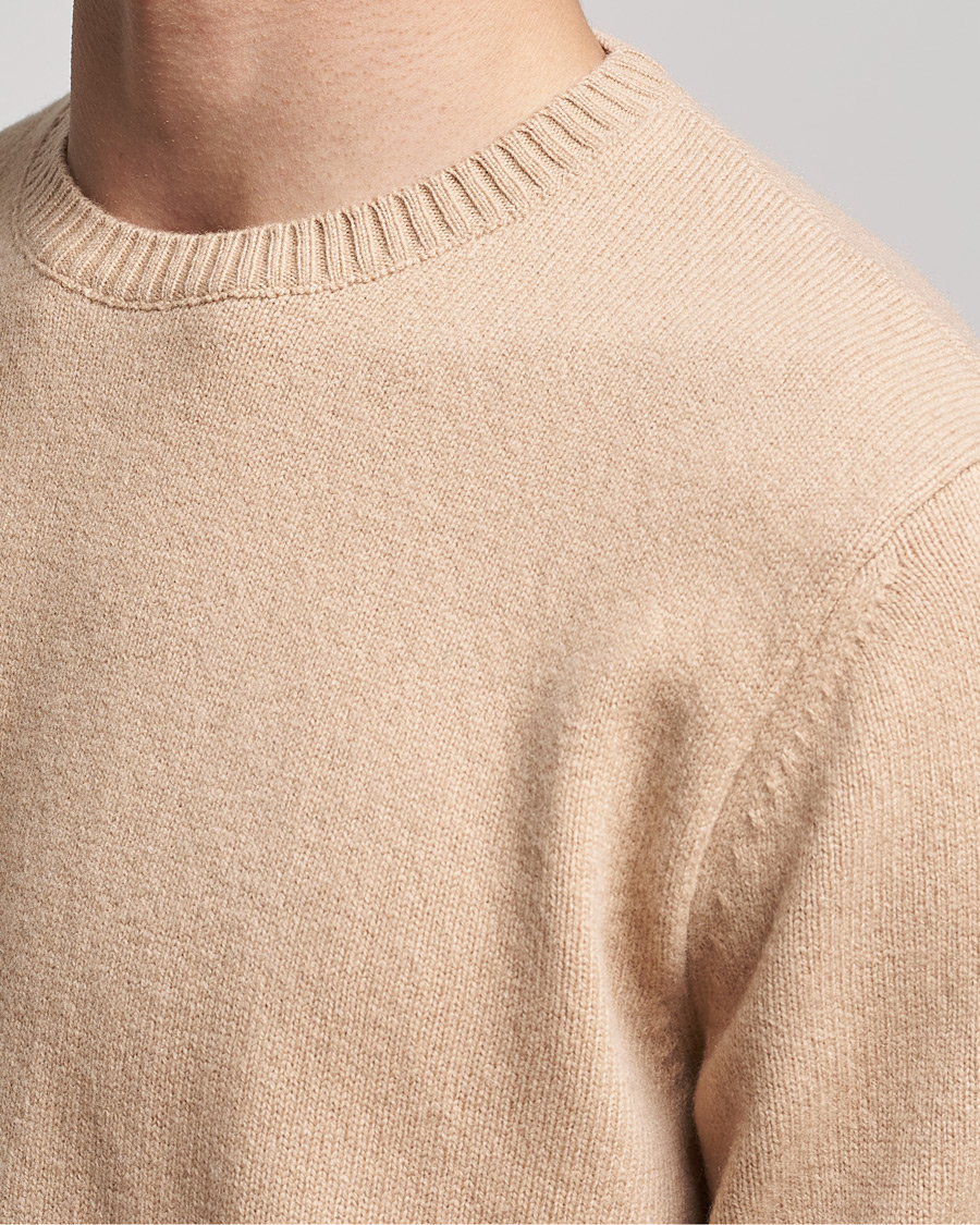 Mies | Puserot | Colorful Standard | Classic Merino Wool Crew Neck Honey Beige