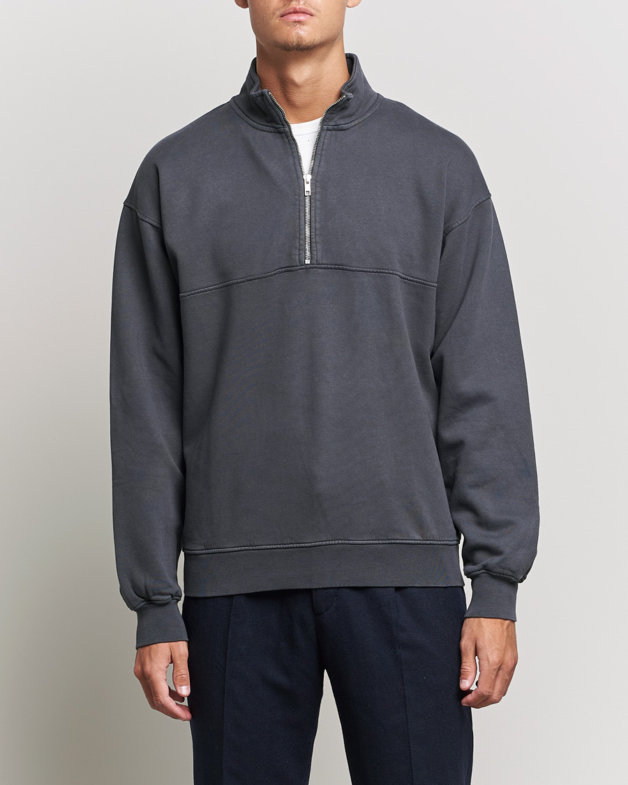 Mies | Puserot | Colorful Standard | Classic Organic Half-Zip Lava Grey