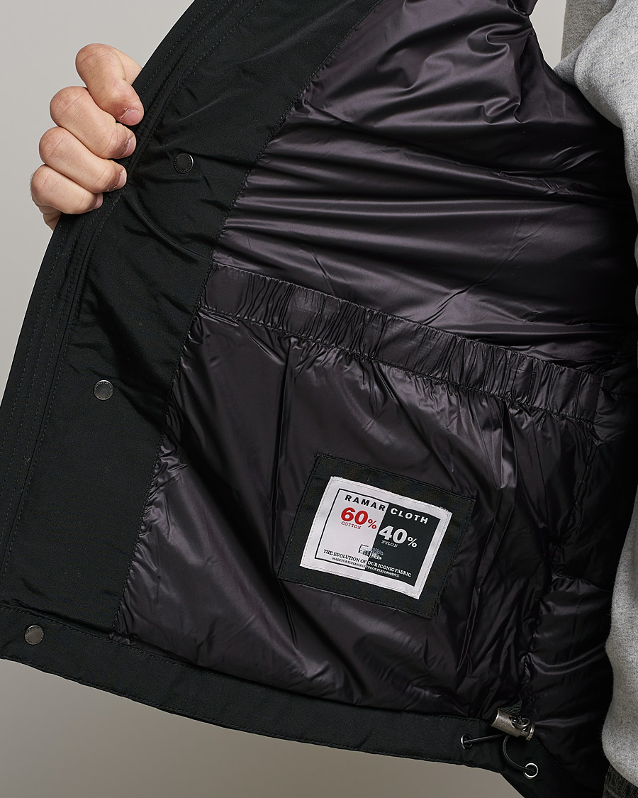 Mies | Takit | Woolrich | Aleutian Detachable Hooded Vest Black