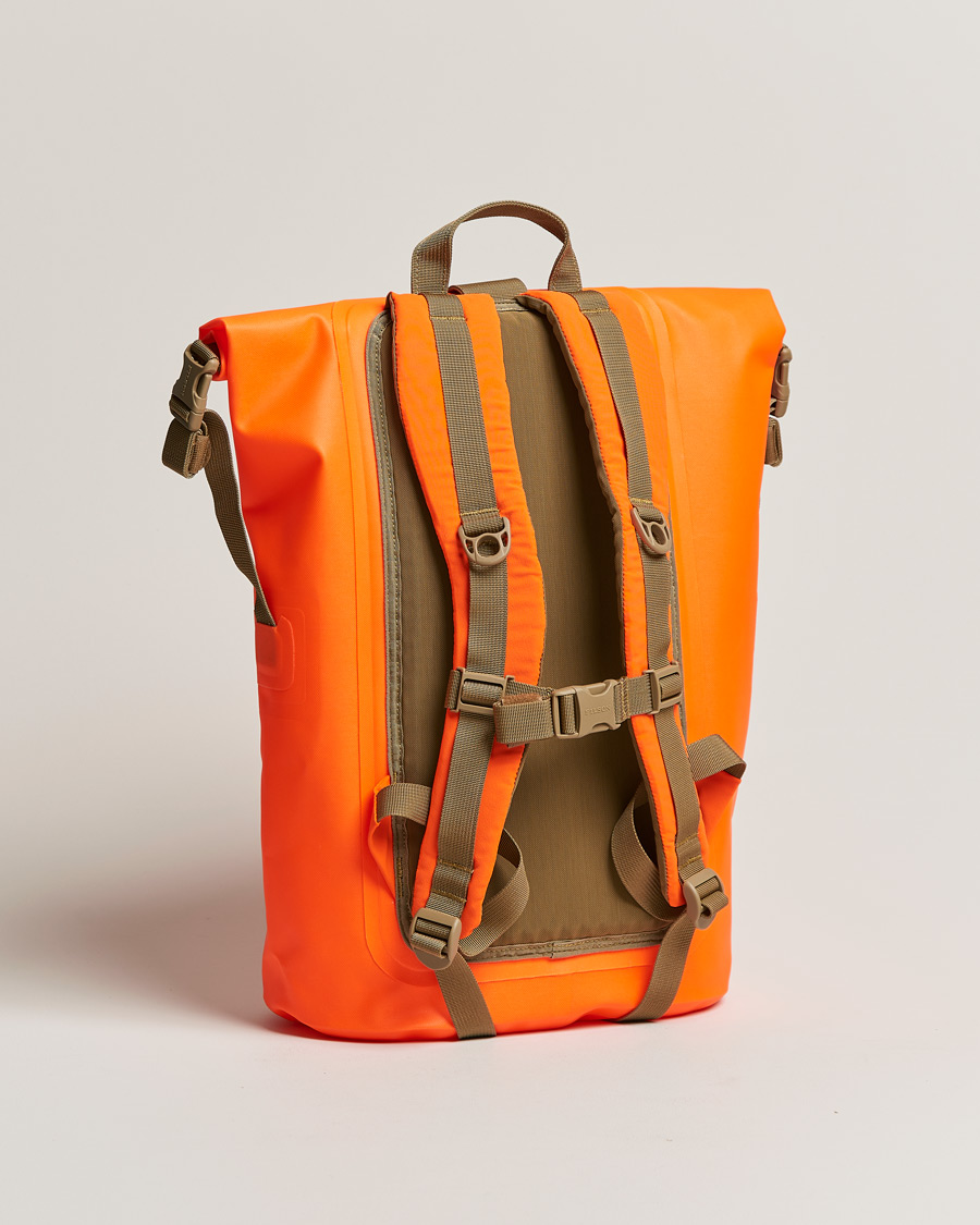 Mies | Laukut | Filson | Dry Backpack Flame