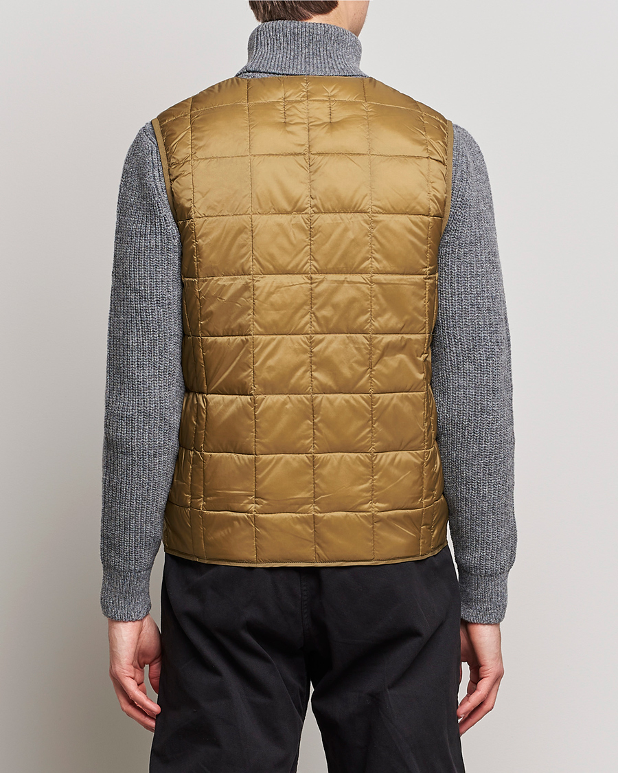 Mies | Takit | TAION | V-Neck Lightweight Down Vest Beige