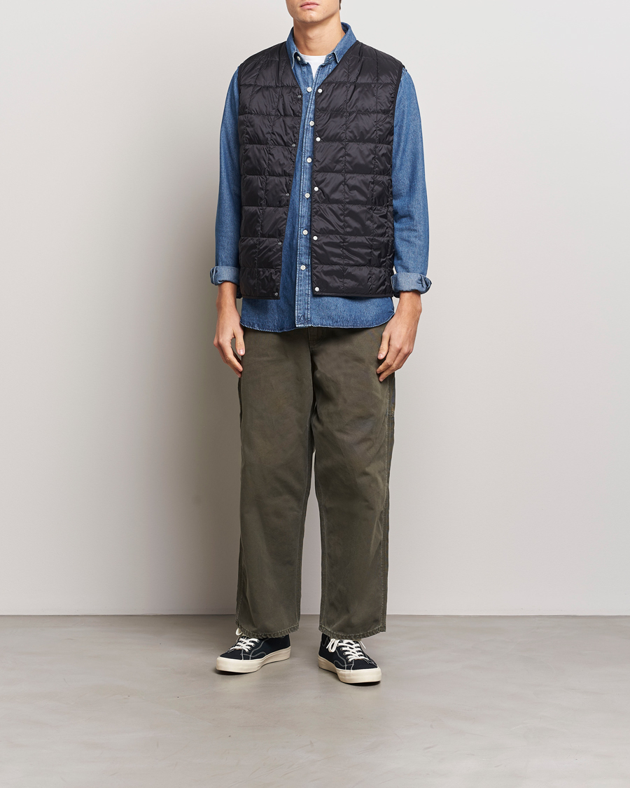 Mies | Ulkoliivit | TAION | V-Neck Lightweight Down Vest Black