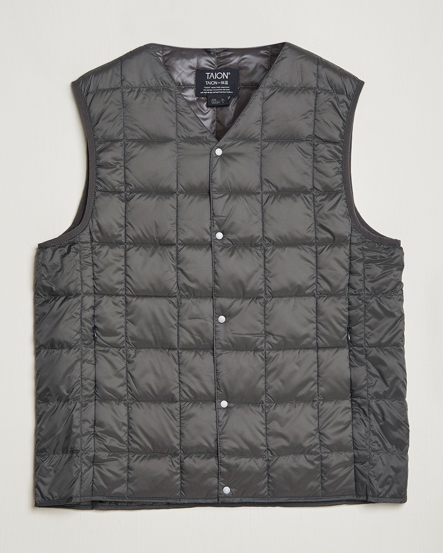 Mies | Takit | TAION | V-Neck Lightweight Down Vest Charcoal