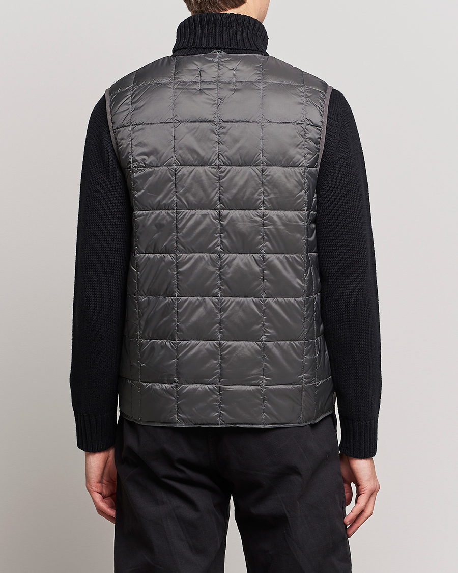 Mies | Takit | TAION | V-Neck Lightweight Down Vest Charcoal