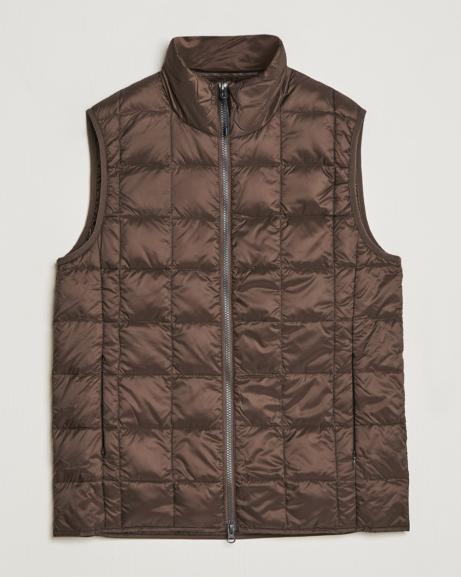 Mies | Takit | TAION | High Neck Full Zip Lightweight Down Vest Dark Choco