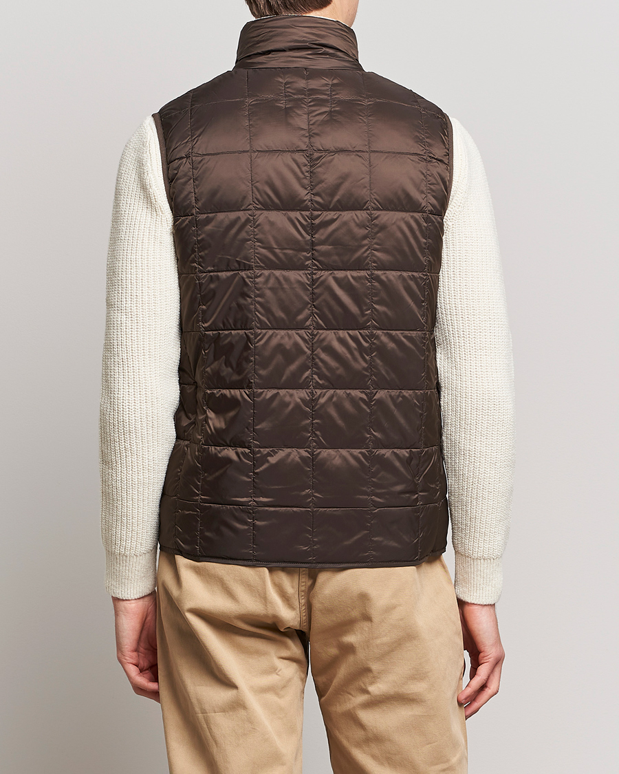 Mies | Takit | TAION | High Neck Full Zip Lightweight Down Vest Dark Choco