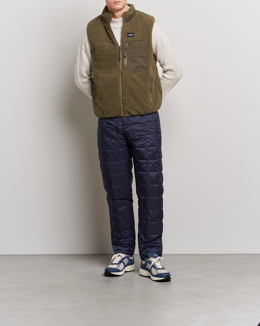Mies | Takit | TAION | Reversible Fleece Vest Olive/Dark Olive