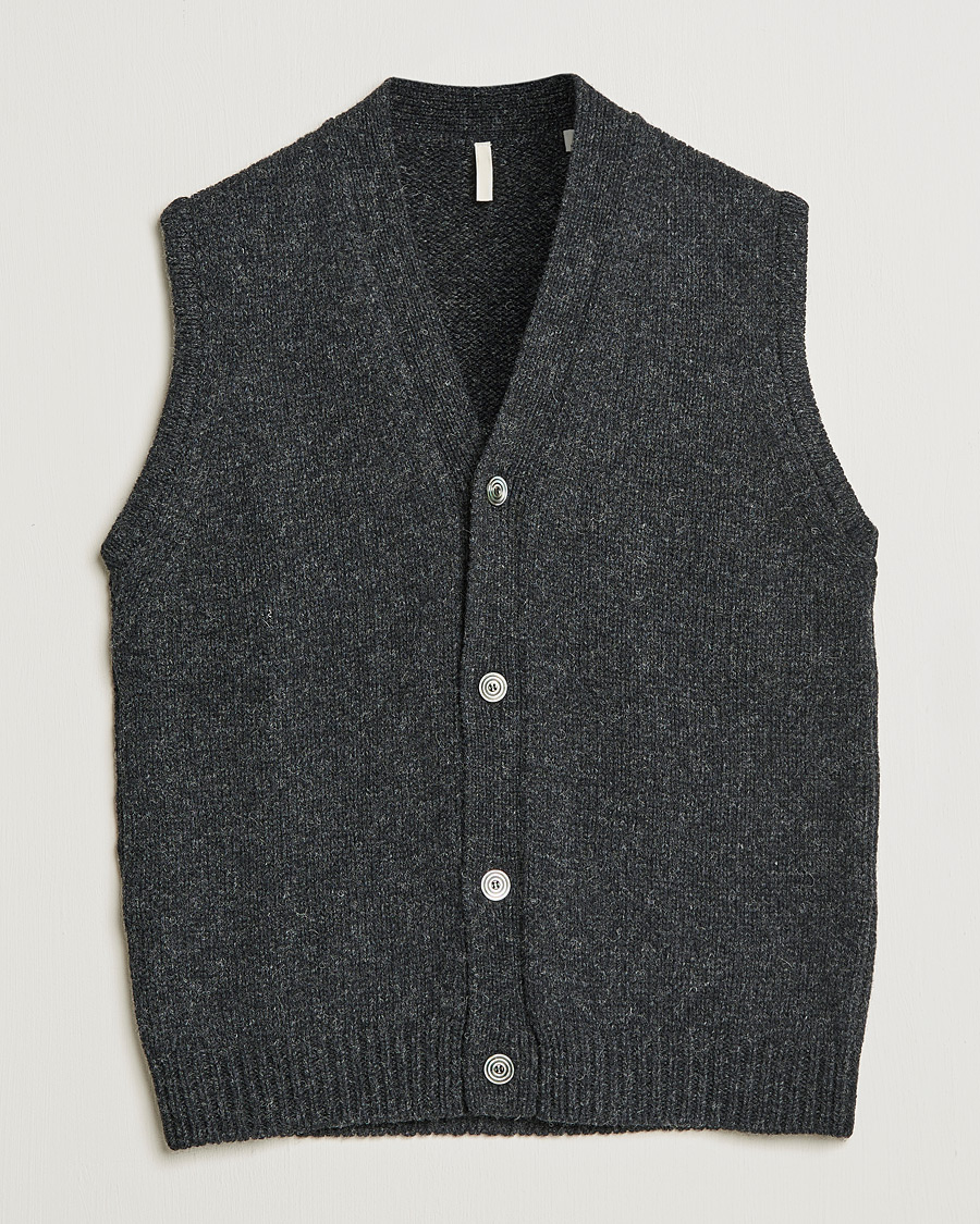 Mies | Puserot | Sunflower | Steven Knit Vest Dark Grey