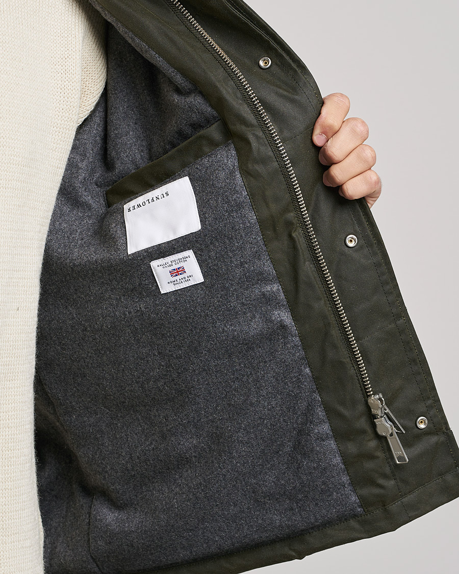 Mies | Takit | Sunflower | Waxed Short Jacket Dark Olive