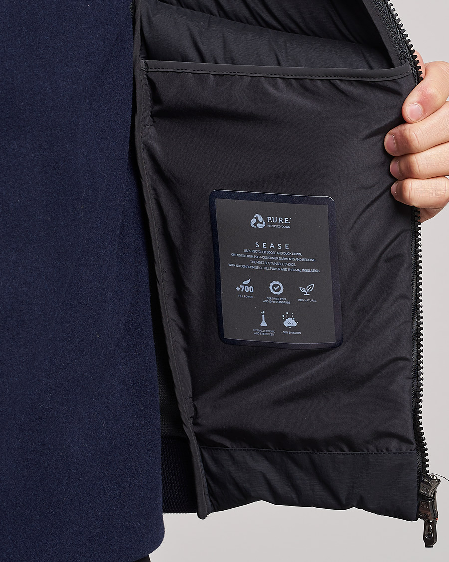 Mies | Takit | SEASE | Warmer Down Vest Caviar