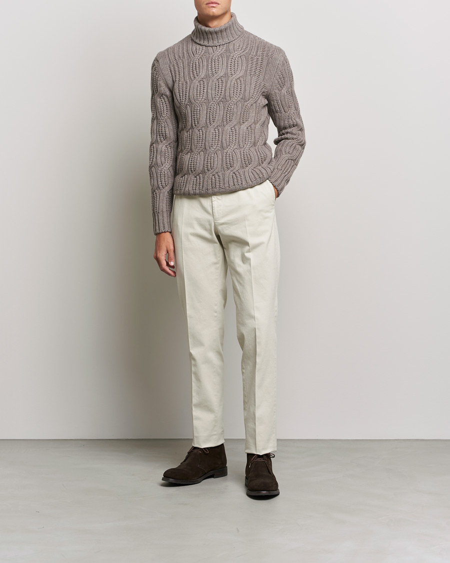 Mies | Poolot | Gran Sasso | Cable Knitted Wool/Cashmere Roll Neck Brown